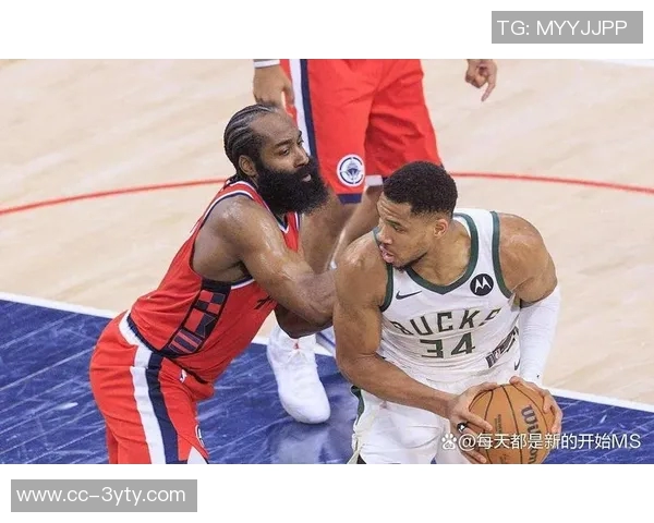 字母哥盛赞文班进步显著期待未来对决时已退役